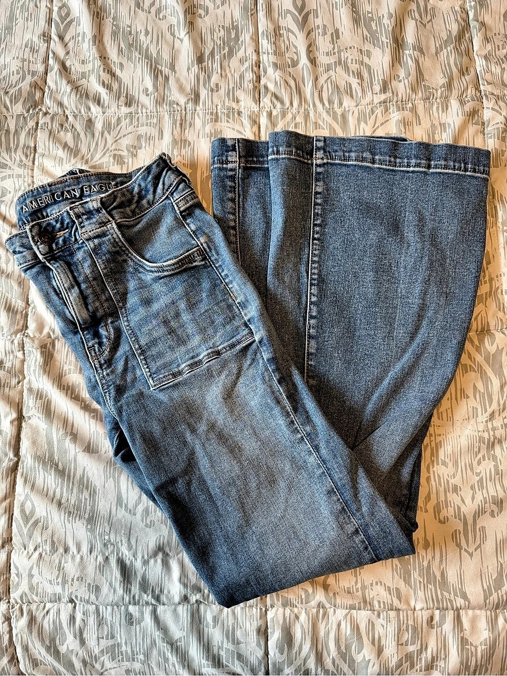 American Eagle Jegging small flare Jeans Blue Waist 4